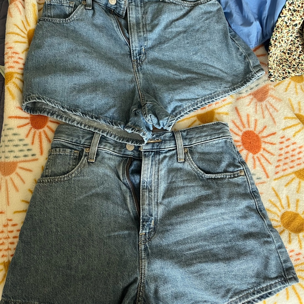 Levi’s shorts